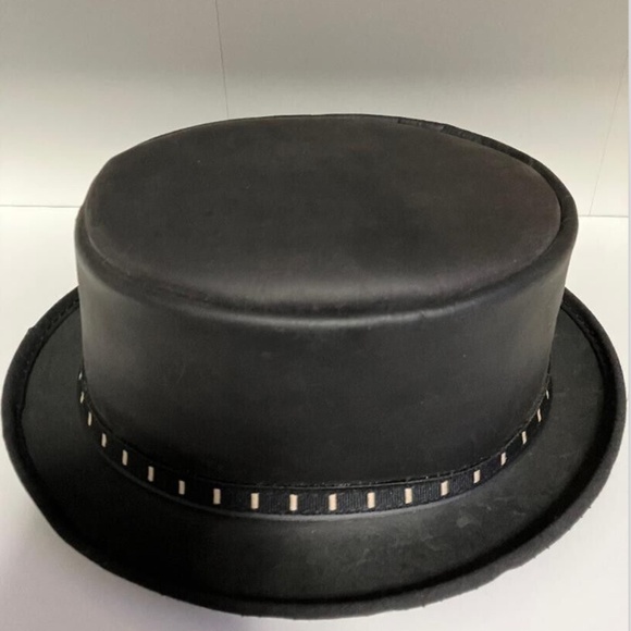 *SOLD* BLACK GOTHIC STEAMPUNK HAT SIZE M GENUINE LEATHER AMERICAN HAT MAKERS - Picture 1 of 12